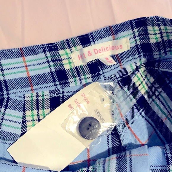 NWT Dollskill Blue Plaid Cargo Pants - Picture 3 of 3